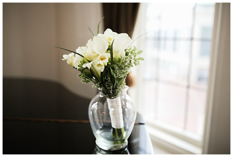 indianapolis-columbia-club-flowers-wedding-photography